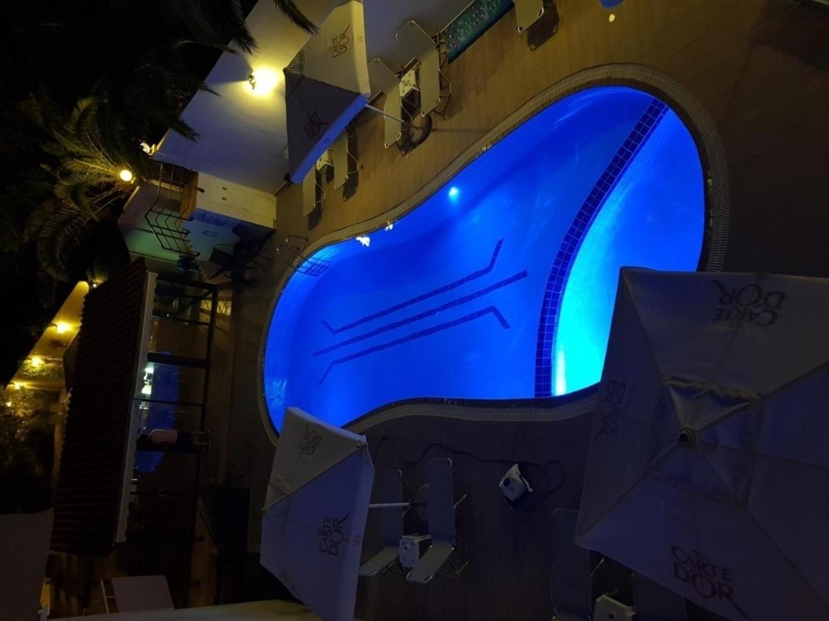 Dioni Hotel Adelianos Kampos Luaran gambar