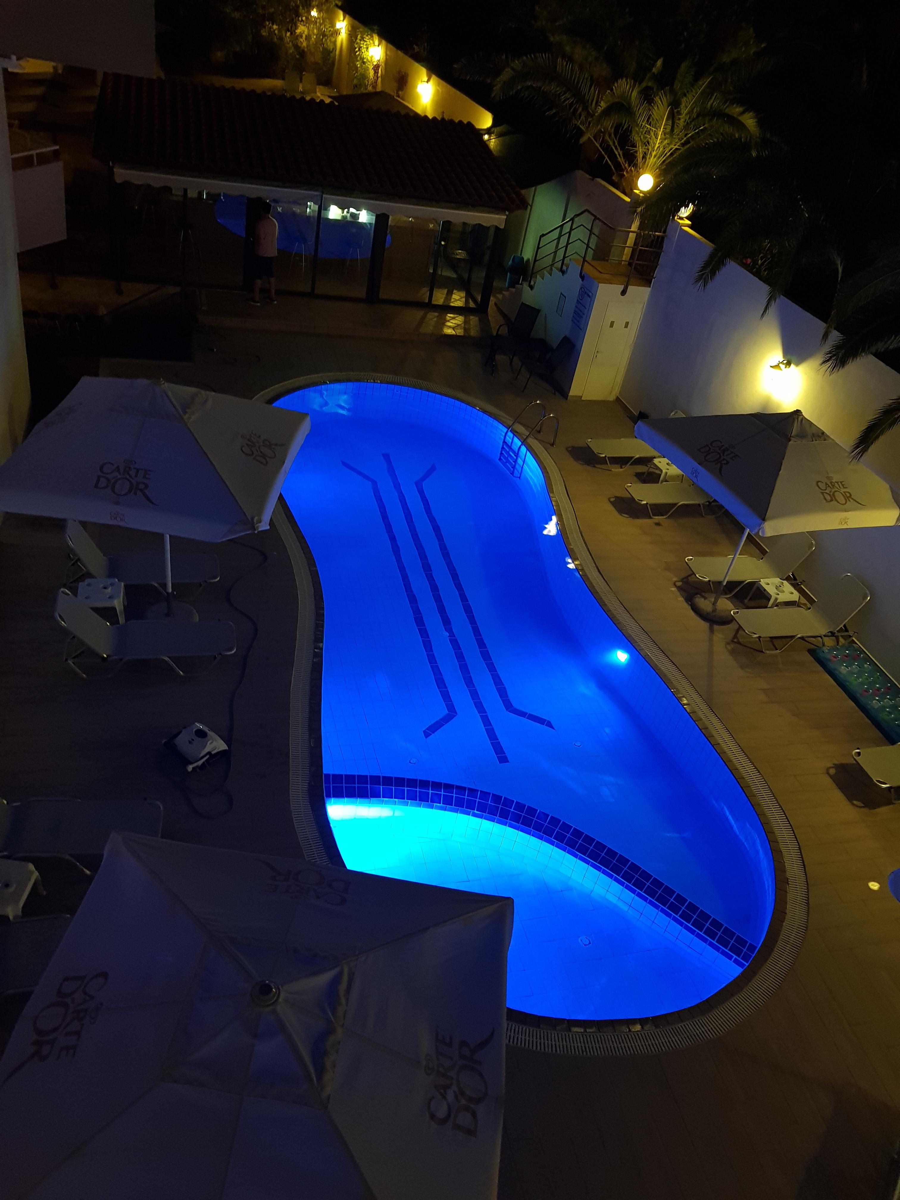 Dioni Hotel Adelianos Kampos Luaran gambar